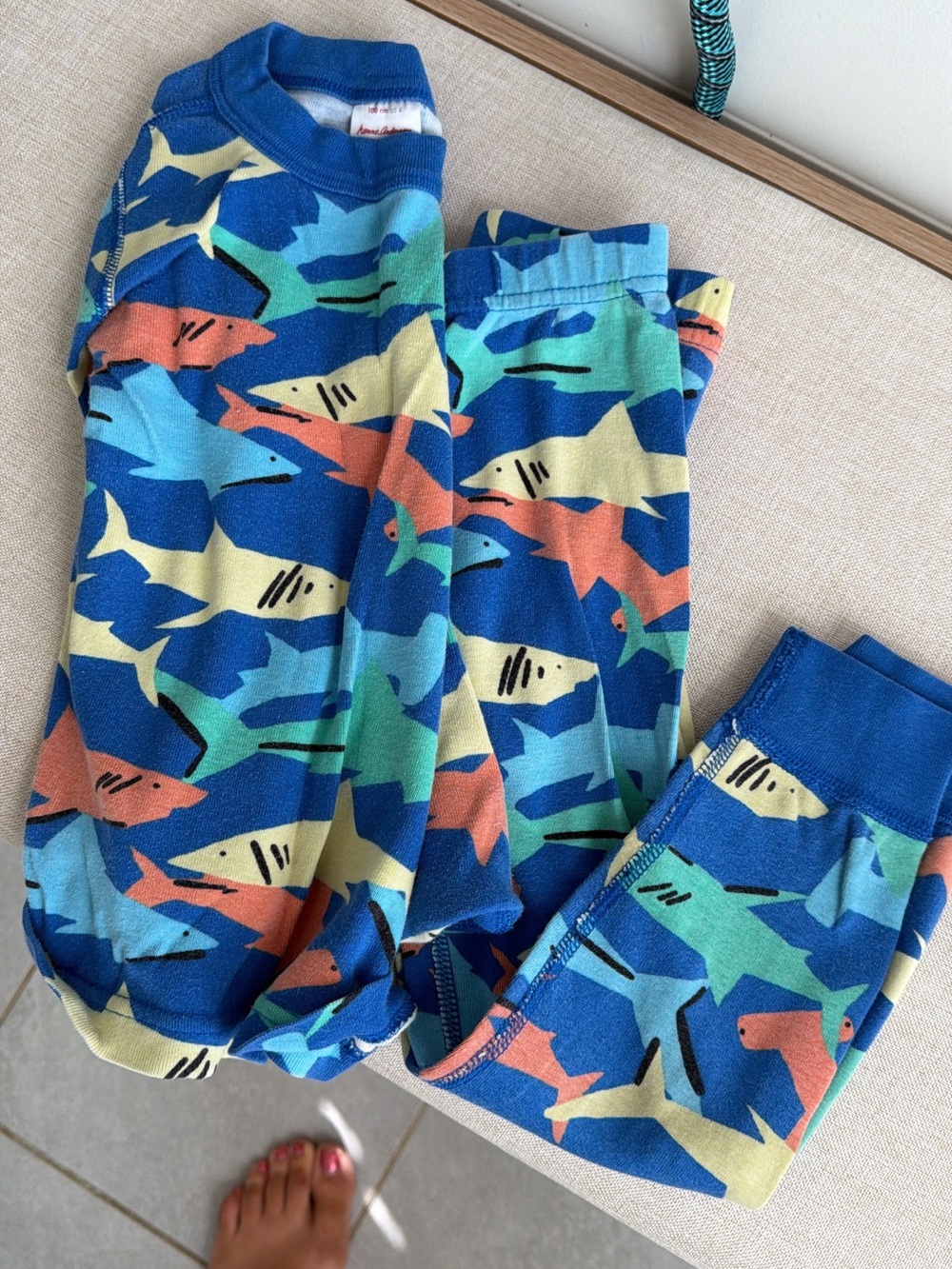 Hanna Andersson Blue Multicolor Shark Pajama Set 4